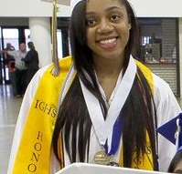 2015 Valedictorian, Rodeania Peart