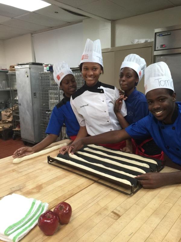 SPICING IT UP: Chef Newman’s students attended a cooking class with Lincoln Culinary Oct. 30.