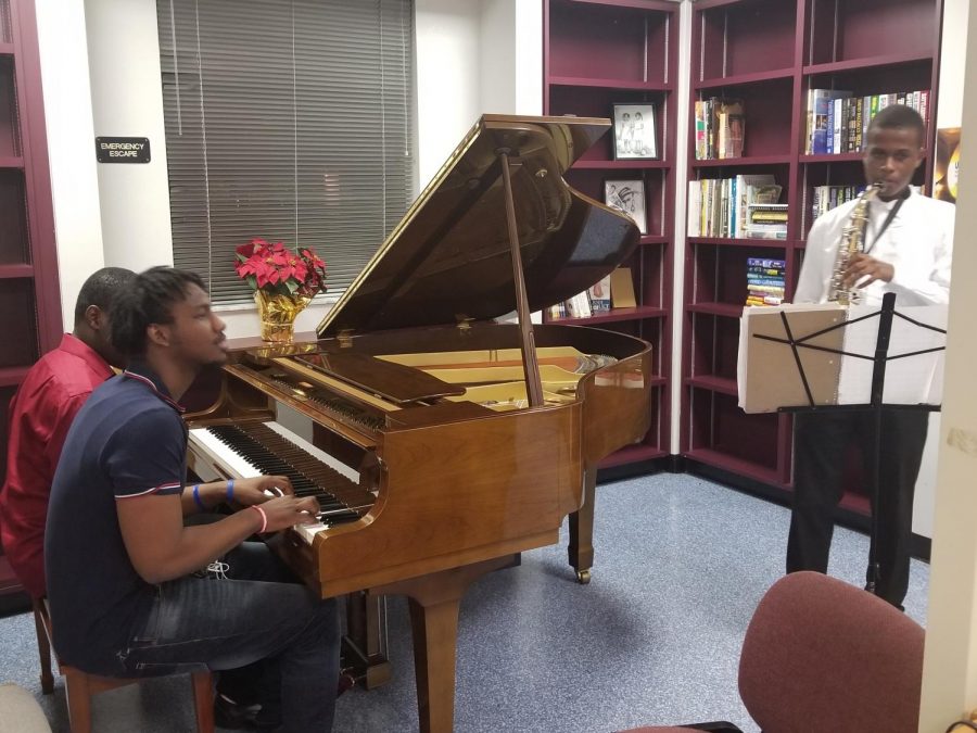 JAM SESSION: On Fri. 13, the students had a recital at the Media Center. The students performed by dancing, singing, and playing the saxophone. 
