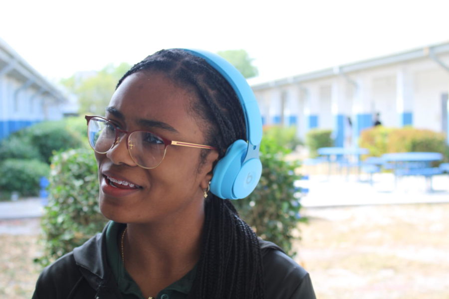 EXPRESSION: Aryell Lazarre voicing her opinions on topics about her classes and things happening around the school.