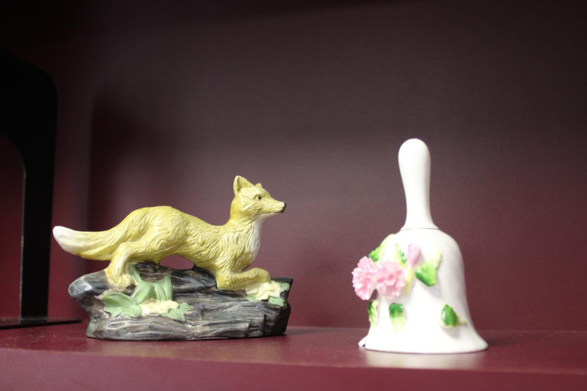CERAMIC: Looks like the media center has taste in decoration.