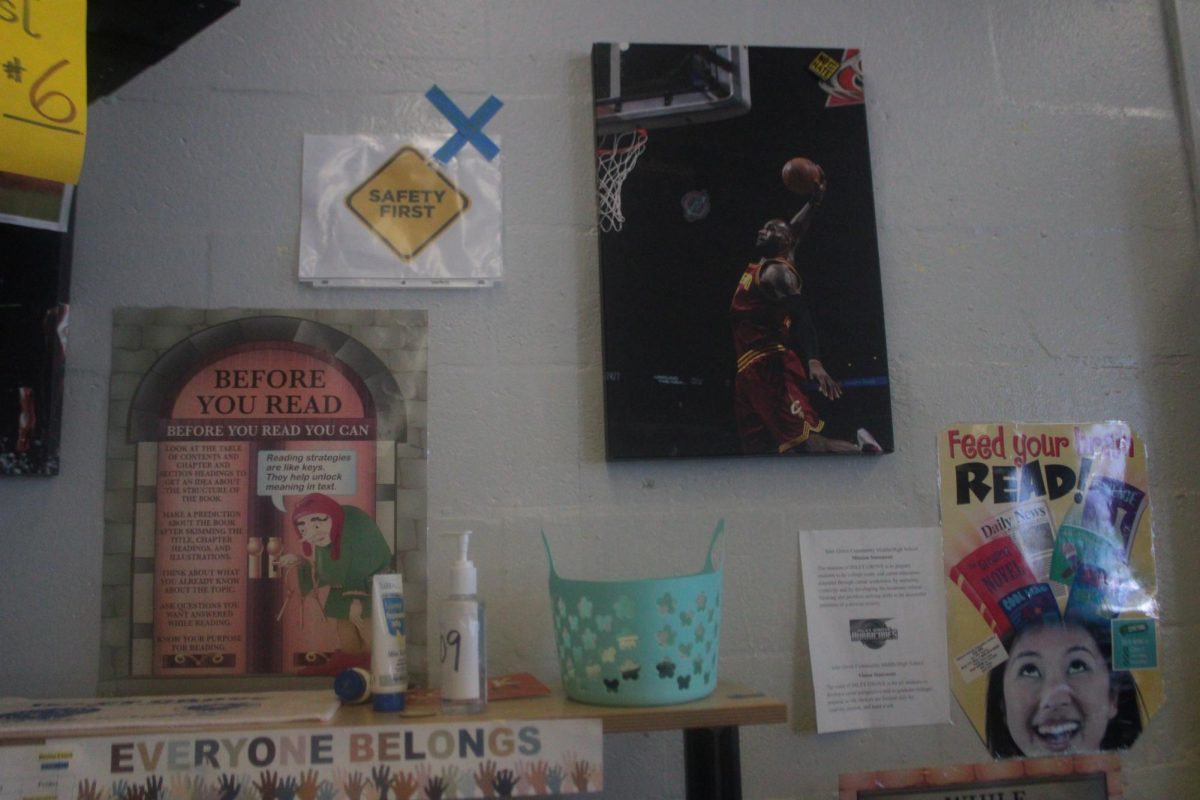 READ ZONE: This teacher has a spot for the students to sit and read.