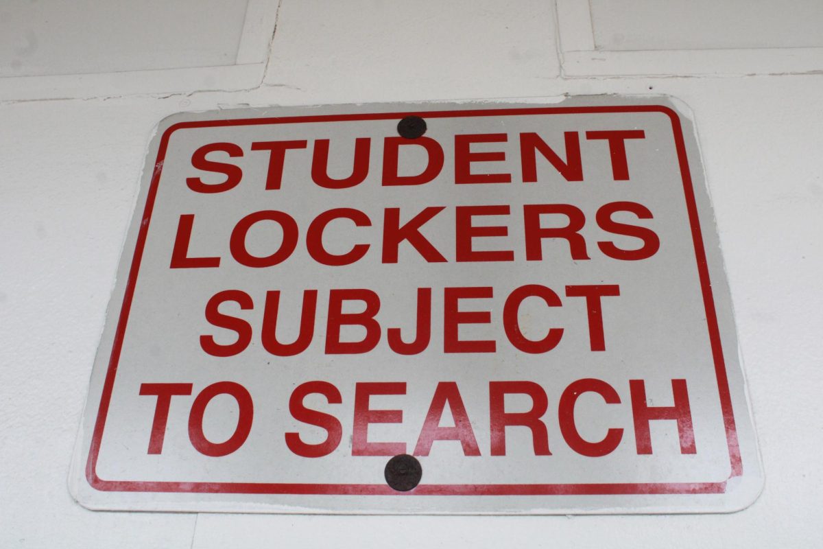 [RULES]Inlet grove warns students that locker contents may be checked at any time.